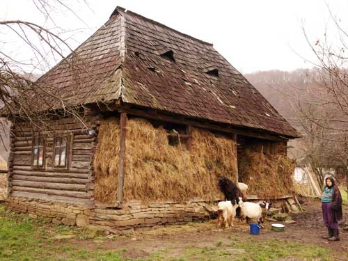 Foto Casa fanar grajd eco Suciu de Sus (c) Petru Goja